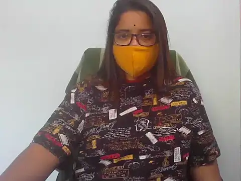 Snapshot of gyanvi1 chatting on 12, 12, 2024 gyanvi1 online show from 12, 12, 2024