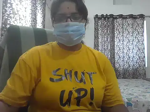 Snapshot of gyanvi1 chatting on 6, 11, 2025 gyanvi1 online show from 6, 11, 2025