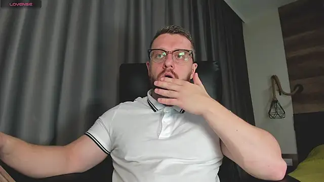 Findom guy online show from 5, 1, 2026