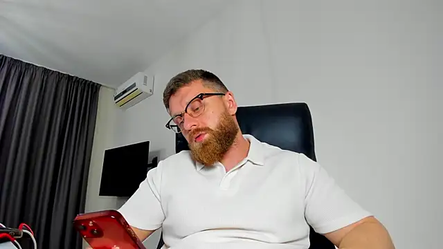 Findom guy online show from 8, 5, 2026
