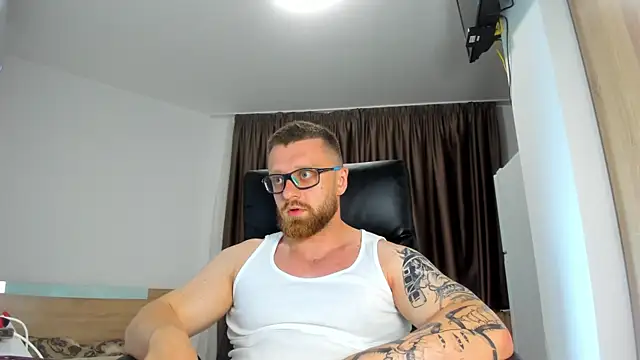 Findom guy online show from 23, 6, 2026