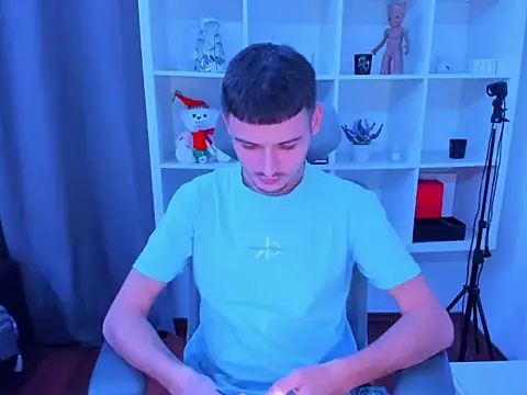 andboyfor6 online show from 15, 12, 2025