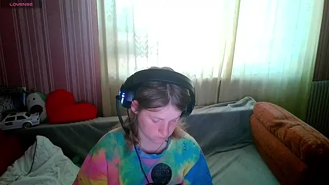 Kathlyn  Heath online show from 10, 6, 2026