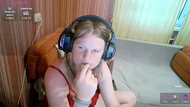 Kathlyn  Heath online show from 27, 6, 2026