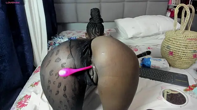 suhaila suus online show from 5, 3, 2026