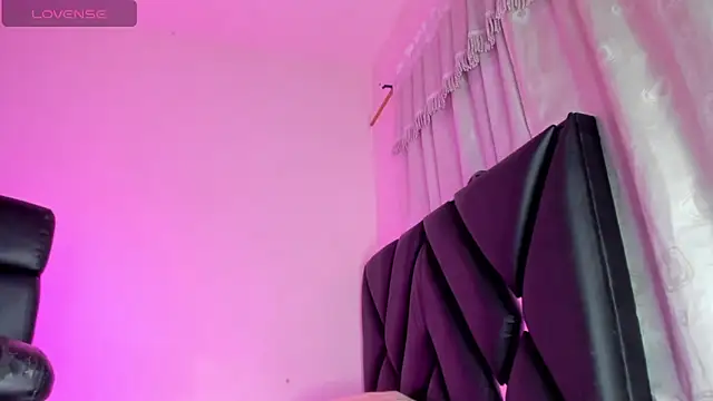 Snapshot of stephany_doll_ chatting on 21, 10, 2025 stephany doll  online show from 21, 10, 2025