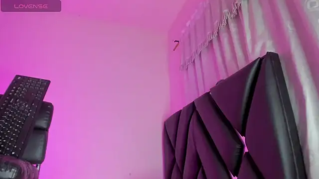 Snapshot of stephany_doll_ chatting on 4, 3, 2026 stephany doll online show from 4, 3, 2026