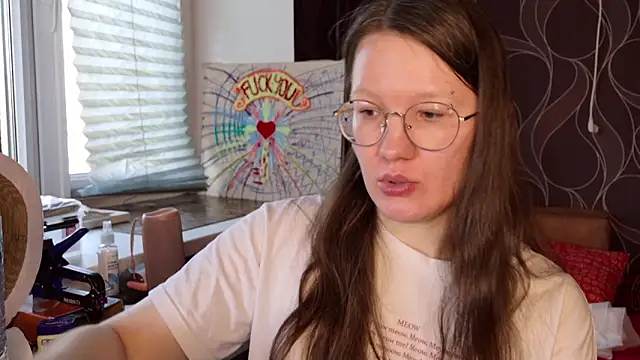 Snapshot of MiriamOr chatting on 11, 10, 2025 MiriamOr online show from 11, 10, 2025