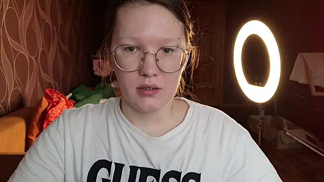 Snapshot of MiriamOr chatting on 30, 10, 2025 MiriamOr online show from 30, 10, 2025