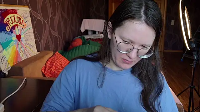 Snapshot of MiriamOr chatting on 9, 11, 2025 MiriamOr online show from 9, 11, 2025