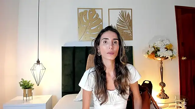 Nina Cavaali online show from 10, 12, 2024