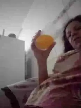 Snapshot of mariy522 chatting on 19, 12, 2024 mariy522 online show from 19, 12, 2024