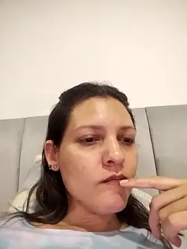 Mia Hampton online show from 20, 2, 2025