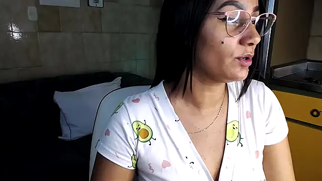 Leticia goddes online show from 6, 11, 2025