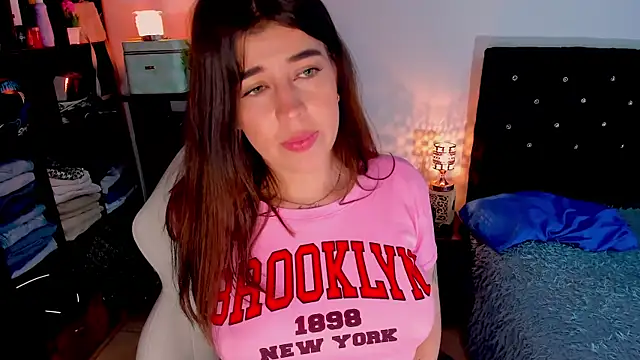 Snapshot of zoe_kittylove chatting on 6, 3, 2025 zoe kittylove online show from 6, 3, 2025