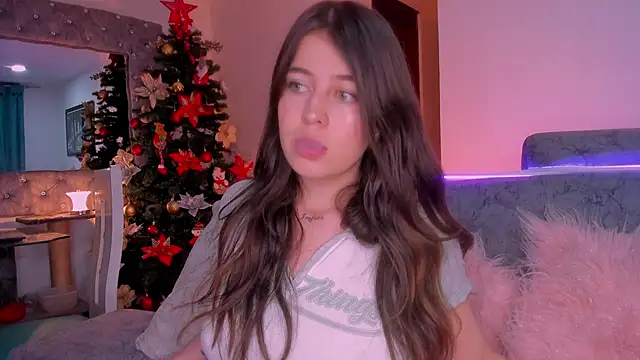 Snapshot of zoe_kittylove chatting on 6, 1, 2026 zoe kittylove online show from 6, 1, 2026