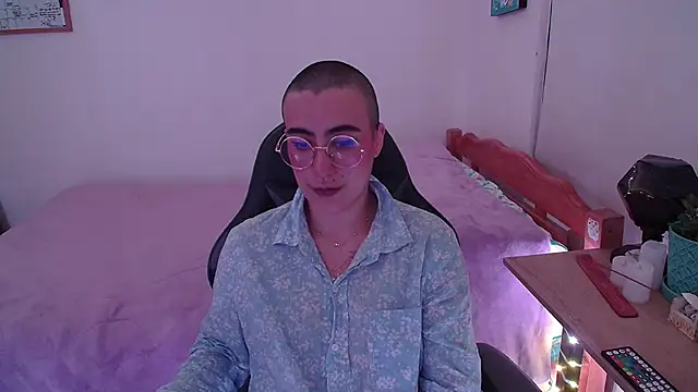 Snapshot of Liil_cat chatting on 3, 2, 2025 Liil cat online show from 3, 2, 2025