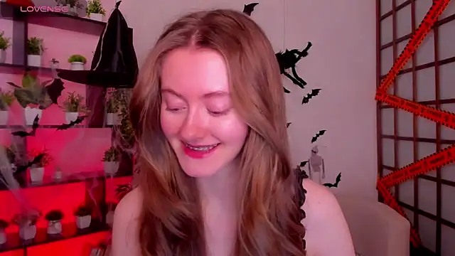 KateCuddle online show from 27, 10, 2025