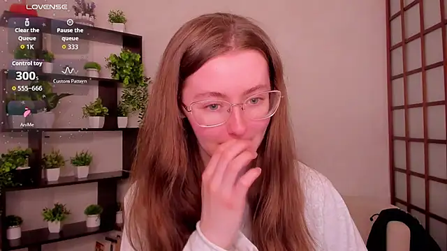 KateCuddle online show from 13, 5, 2026