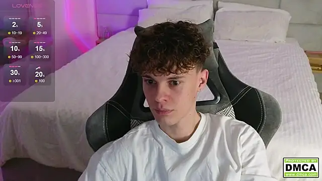 Snapshot of cute_thomas chatting on 25, 12, 2024 cute thomas online show from 25, 12, 2024