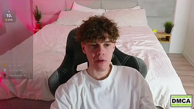 Snapshot of cute_thomas chatting on 3, 2, 2025 cute thomas online show from 3, 2, 2025