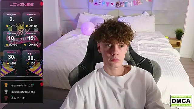 Snapshot of cute_thomas chatting on 16, 2, 2025 cute thomas online show from 16, 2, 2025