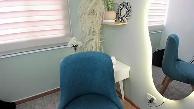 Snapshot of julieta_evans_ chatting on 6, 11, 2025 julieta evans online show from 6, 11, 2025