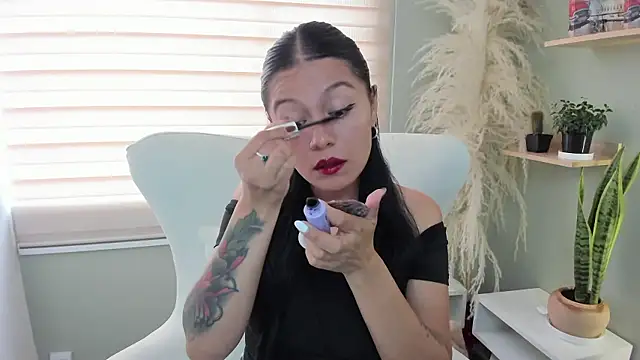 Snapshot of julieta_evans_ chatting on 15, 1, 2026 julieta evans online show from 15, 1, 2026