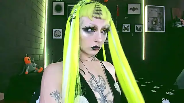 Snapshot of insania_9999_ chatting on 19, 3, 2025 insania 9999 online show from 19, 3, 2025