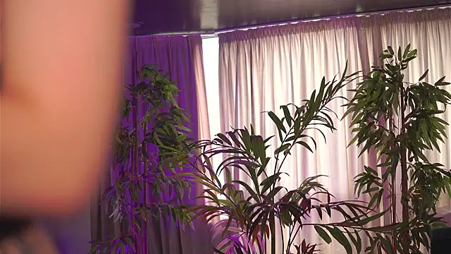 Snapshot of HotSkinnyX chatting on 9, 11, 2025 HotSkinnyX online show from 9, 11, 2025