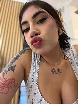 clarachanelricek online show from 15, 12, 2025