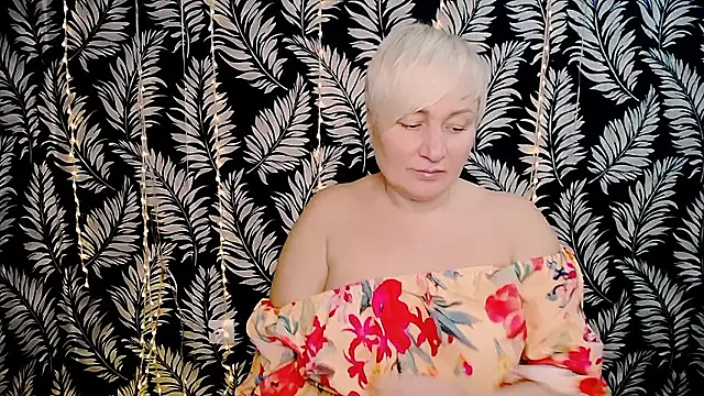 Olivia playful online show from 2, 2, 2026