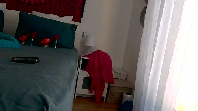 sexynini83 online show from 18, 6, 2026