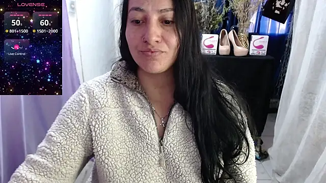 Snapshot of lorenpearx chatting on 7, 7, 2026 lorenpearx online show from 7, 7, 2026