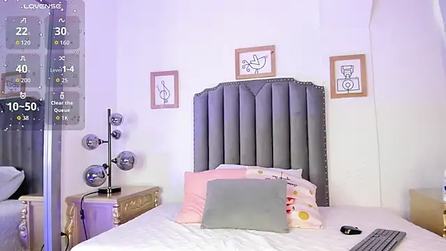 Snapshot of Vega___16 chatting on 11, 4, 2026 Vega 16 online show from 11, 4, 2026