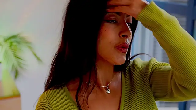 Snapshot of anabelcurvy chatting on 13, 11, 2025 anabelcurvy online show from 13, 11, 2025