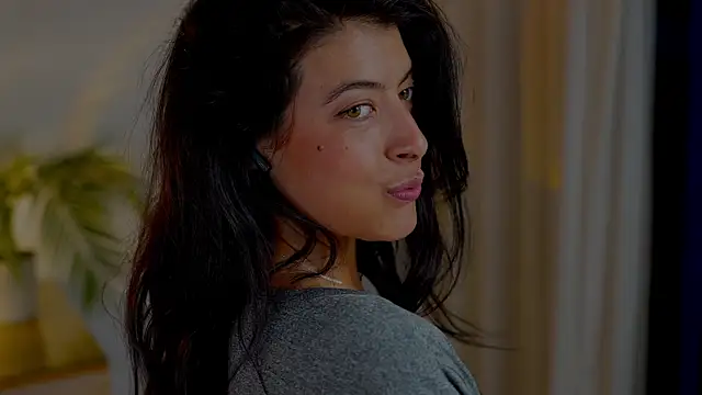 Snapshot of anabelcurvy chatting on 17, 11, 2025 anabelcurvy online show from 17, 11, 2025