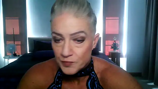 Snapshot of Devon2020 chatting on 2, 12, 2025 Devon2020 online show from 2, 12, 2025