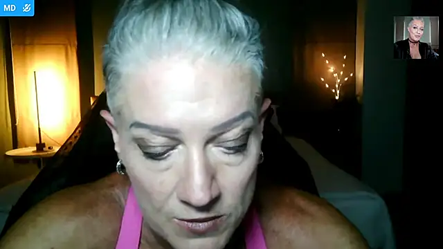 Snapshot of Devon2020 chatting on 4, 3, 2026 Devon2020 online show from 4, 3, 2026