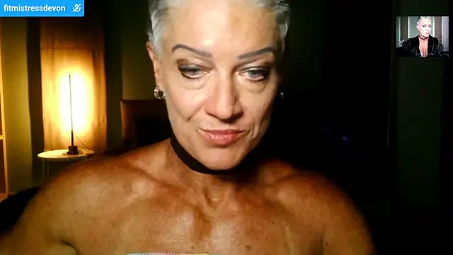 Snapshot of Devon2020 chatting on 10, 4, 2026 Devon2020 online show from 10, 4, 2026