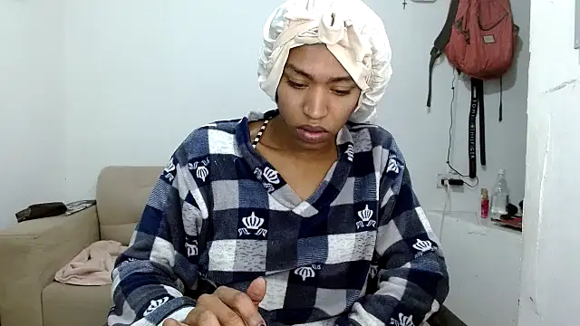 angelamarie1 online show from 4, 12, 2025