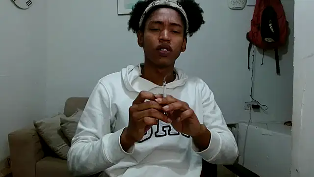 angelamarie1 online show from 18, 2, 2026