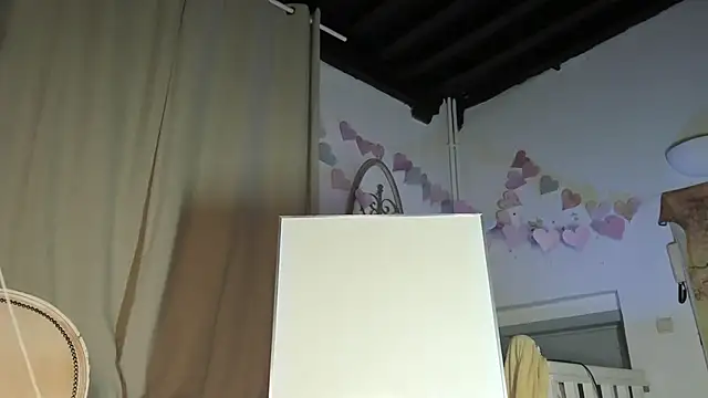 Lola Belgium online show from 16, 3, 2025