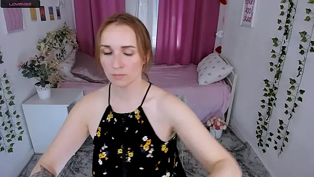 Karinella x online show from 7, 5, 2026
