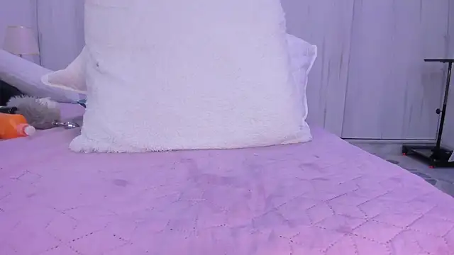 Snapshot of paola_rodriguez chatting on 13, 2, 2025 paola rodriguez online show from 13, 2, 2025