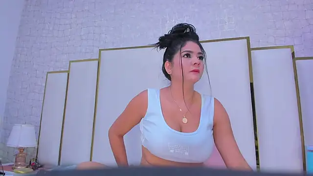 Snapshot of paola_rodriguez chatting on 17, 10, 2025 paola rodriguez online show from 17, 10, 2025