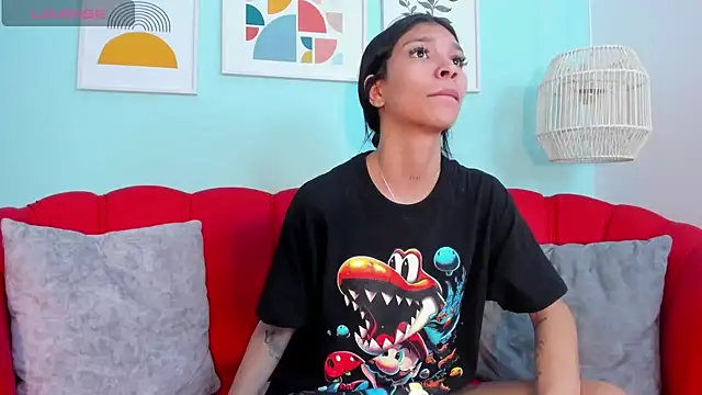 Snapshot of LauraAristizabal chatting on 13, 12, 2024 LauraAristizabal online show from 13, 12, 2024