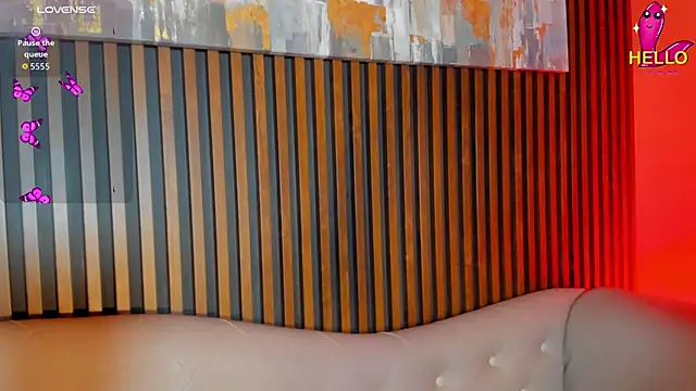 Snapshot of LauraAristizabal chatting on 22, 12, 2025 LauraAristizabal online show from 22, 12, 2025