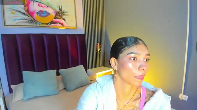 Snapshot of LauraAristizabal chatting on 24, 4, 2026 LauraAristizabal online show from 24, 4, 2026