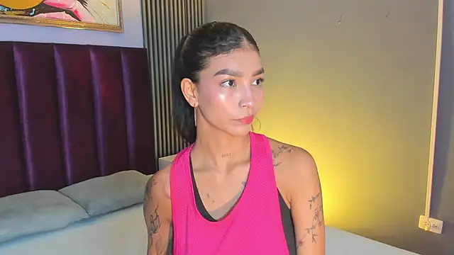 Snapshot of LauraAristizabal chatting on 22, 5, 2026 LauraAristizabal online show from 22, 5, 2026